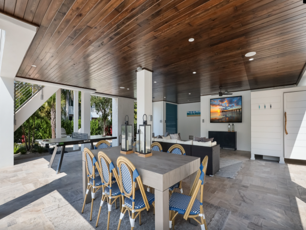 Luxury rental home one block to beach